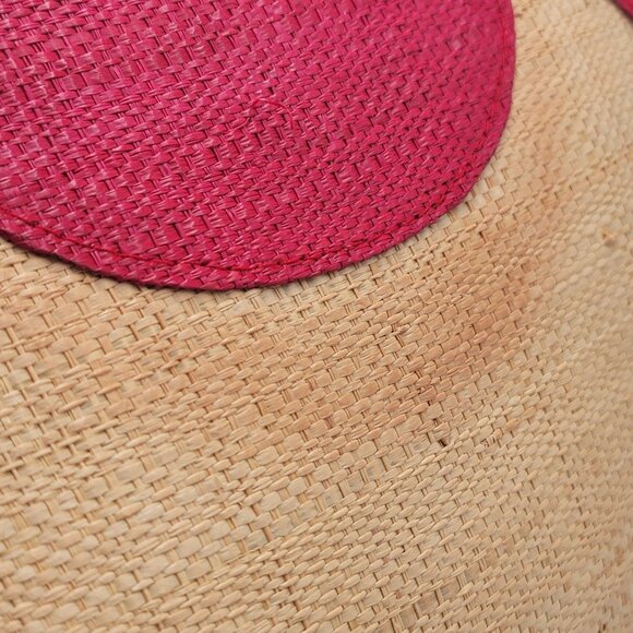 Natural Jute Tote Bag With Red Scallop Design & Wooden Ring Handles - Picture 11 of 16